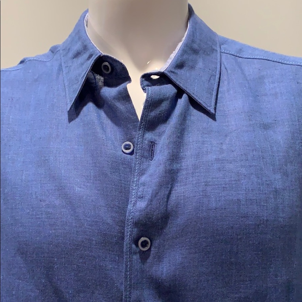 Robert Graham Button Down Short Sleeve Shirt.